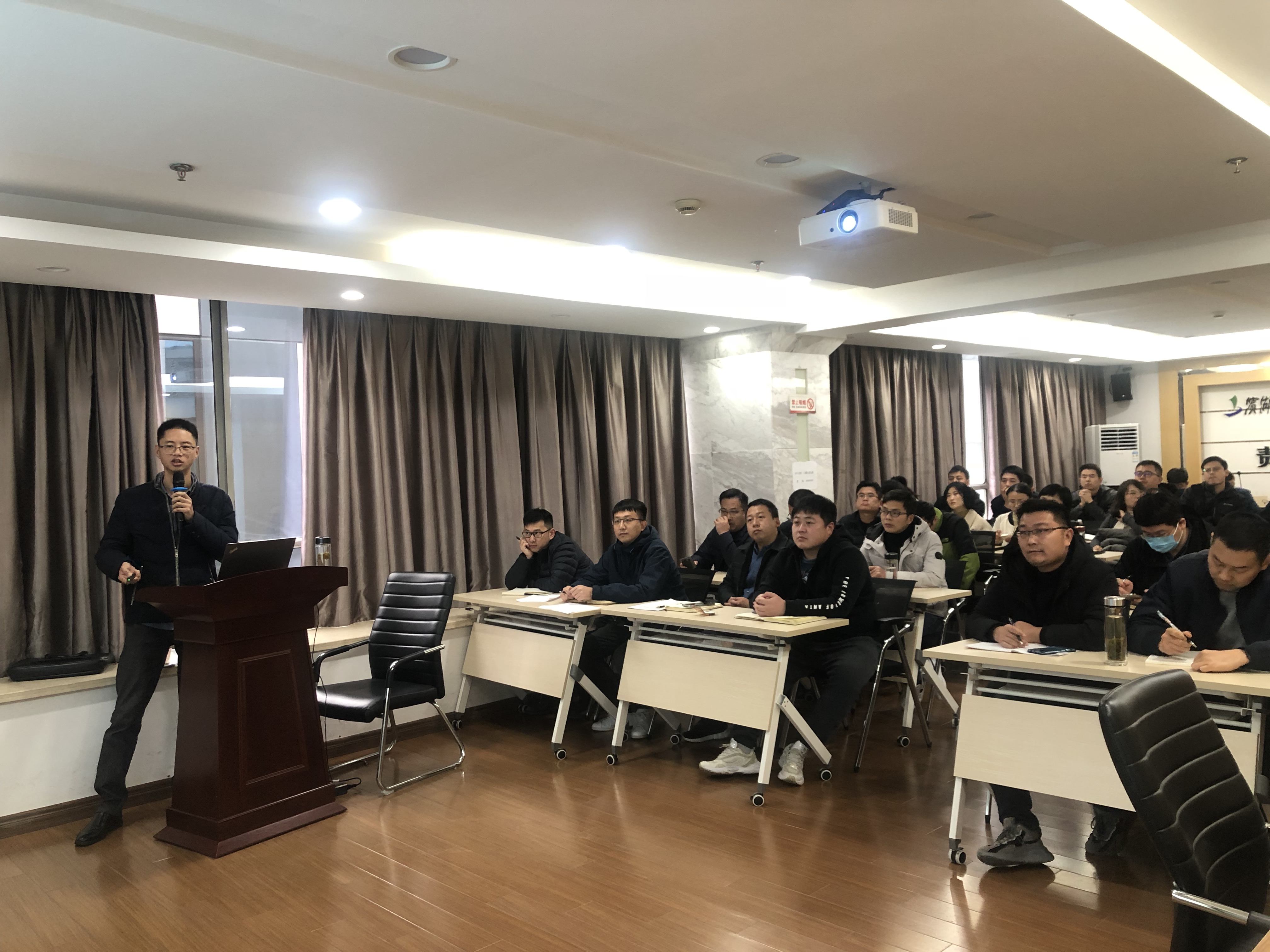 凯发·k8天生赢家·一触即发